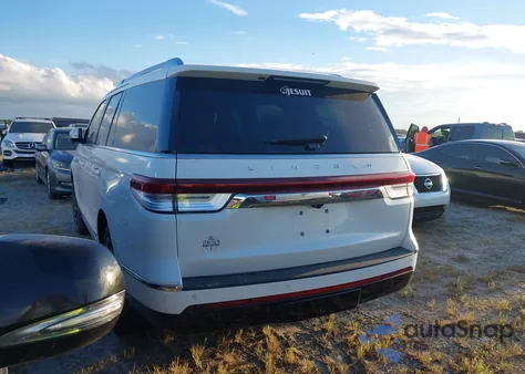 2022 Lincoln Navigator Reserve z USA, uszkodzony, nr VIN 5LMJJ2LT7NEL11060